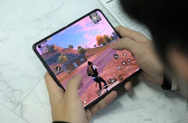 和平精英《敖光》辅助